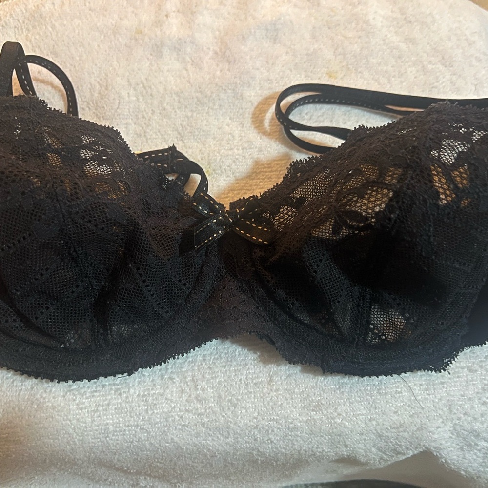 Chantelle Elegant Black Lace Bra underwire 34D
